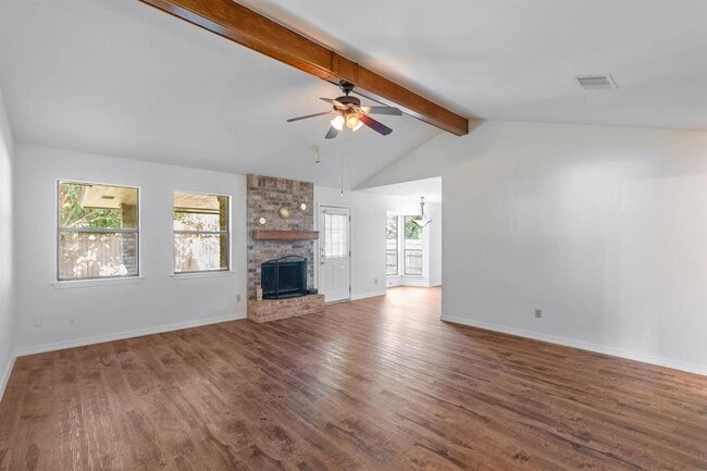 Building Photo - 1802 Dixie Ln