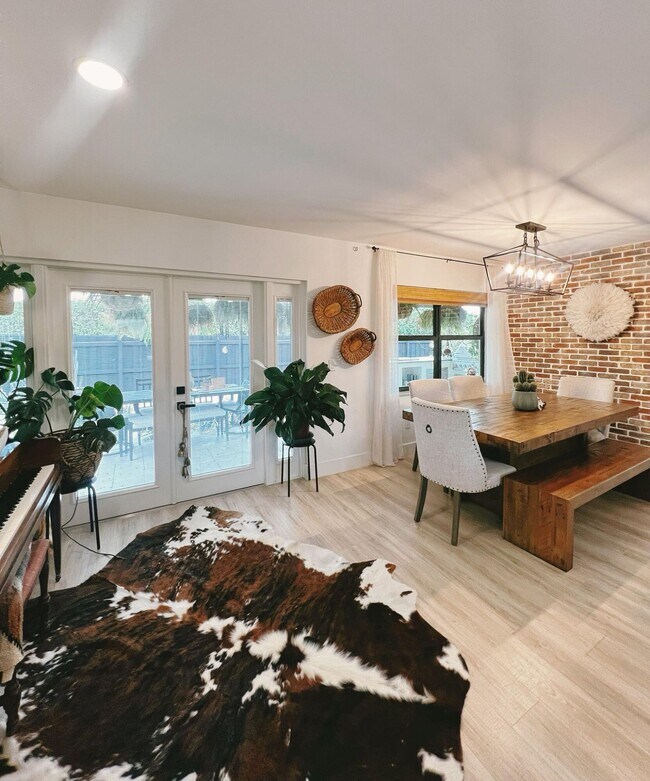 Building Photo - 9775 Arbor Meadow Dr