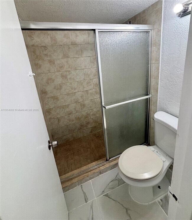 Building Photo - 2176 SW 4th St