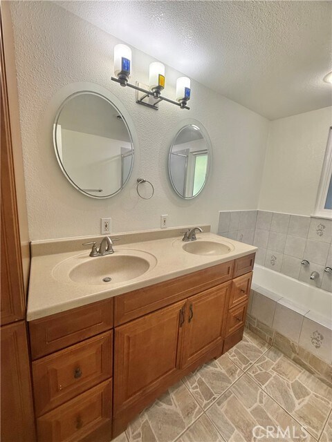 Building Photo - 61 E Orange Grove Ave