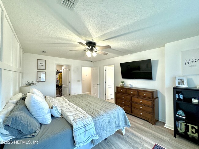Building Photo - 12665 Josslyn Ln