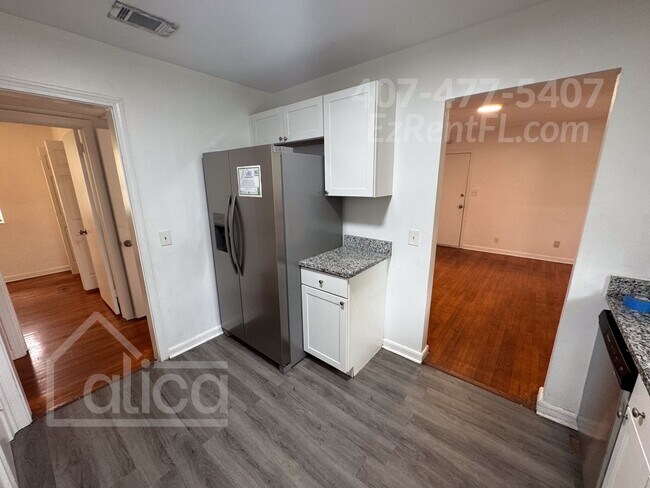 Building Photo - Coming Soon – Charming & Convenient 3-Bedr...