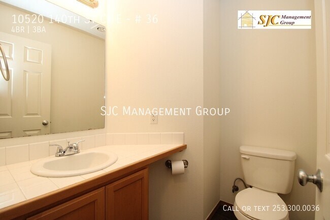 Building Photo - Four bedroom townhouse for rent in South H...