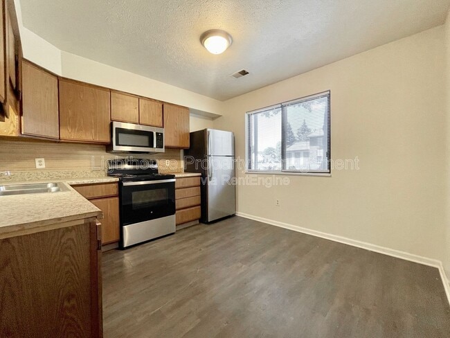 Building Photo - 2972 Vineland Ave SE
