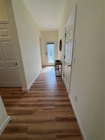 Building Photo - 5235 NW 33rd Pl