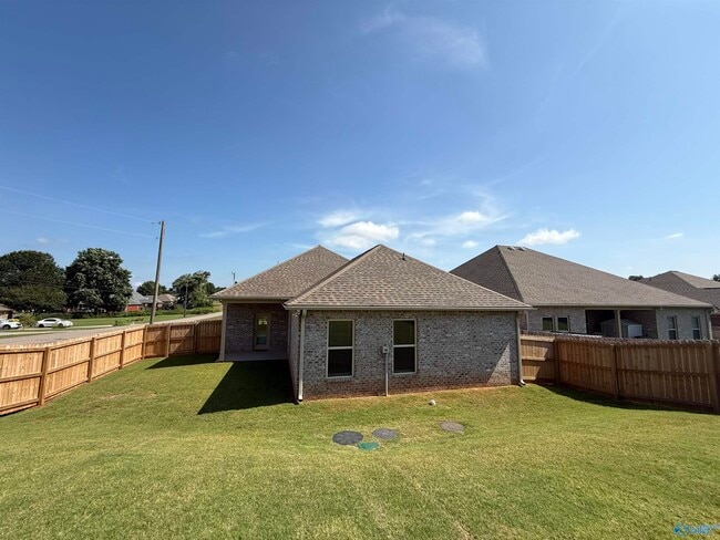 Building Photo - 24008 Quints Dr