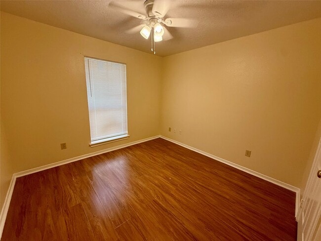 Building Photo - 1214 28th Ave N