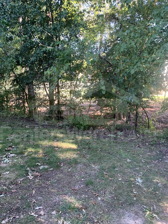 Building Photo - 7107 Avesbury Ln