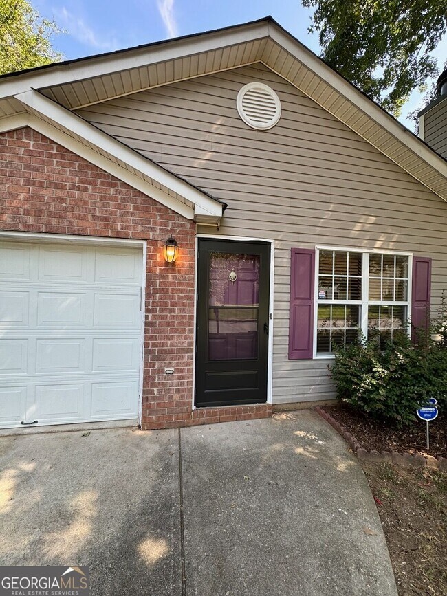 Building Photo - 6922 Red Bone Way