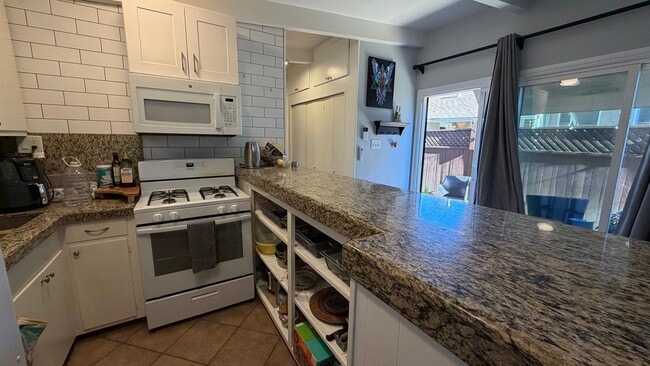 Building Photo - 1601 Gish Ave