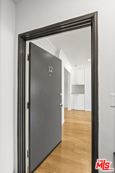 Building Photo - 1233 N Harper Ave