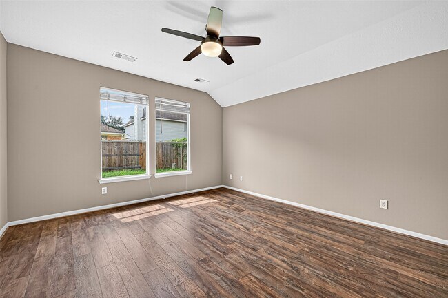 Building Photo - 2143 Mossy Trail Dr