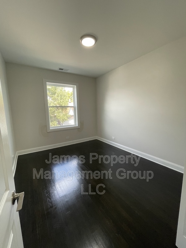 Building Photo - 3607 W Le Moyne St