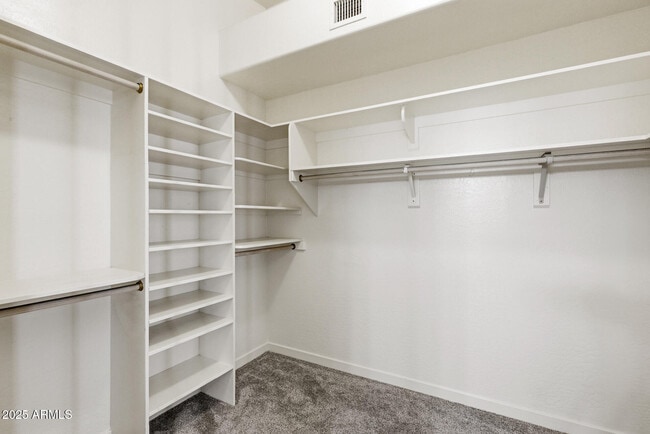 Building Photo - 15912 Centipede Dr