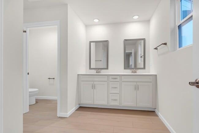 Building Photo - 668 Switchgrass Wy