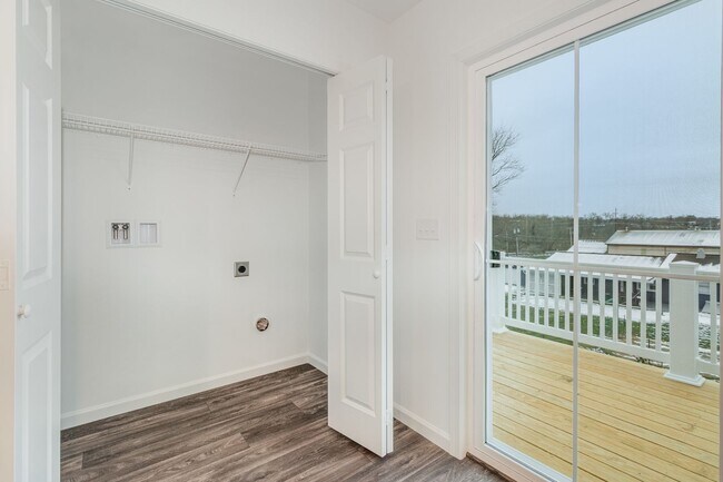 Building Photo - Brand new 3 Bedroom Townhouse