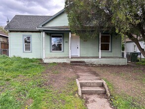Building Photo - Fresh 3 bed 1 bath home