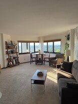 Building Photo - 1633 N Prospect Ave