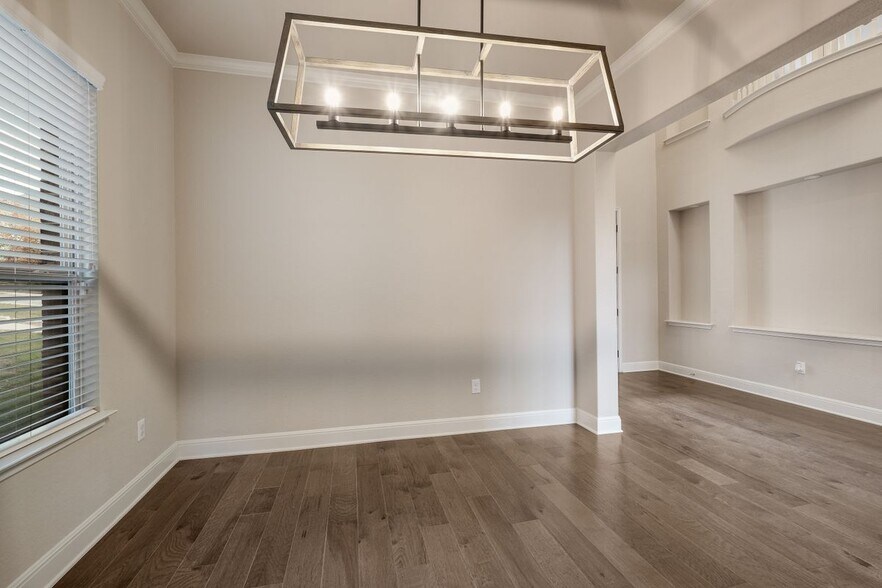 Building Photo - 8023 Platinum Ct