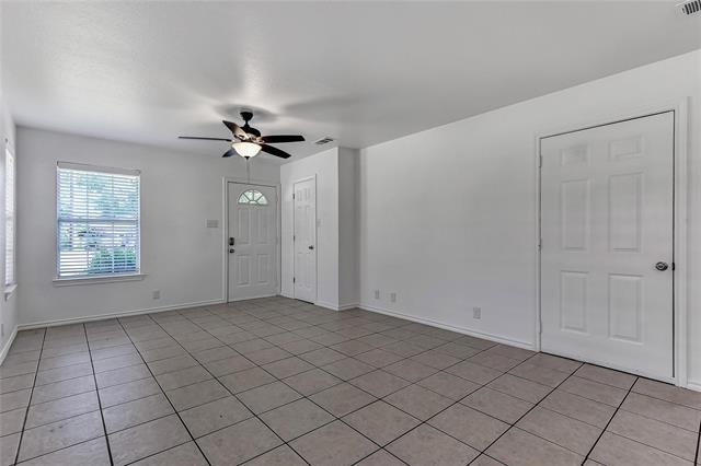 Building Photo - 1014 W Coffin St