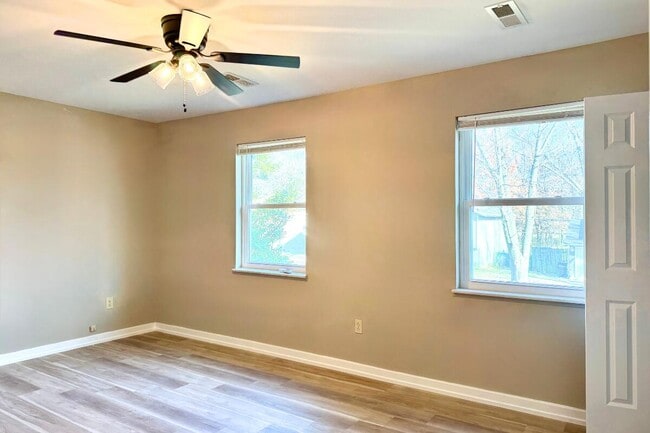 Building Photo - 3509 Sierra Madre