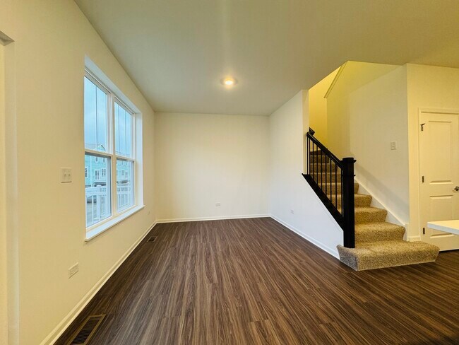 Building Photo - 25660 W Yorkshire Dr