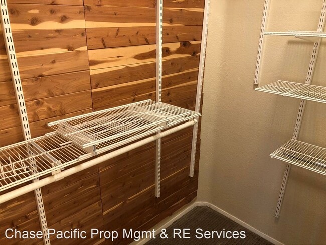 Building Photo - 2 br, 2 bath House - 11829 Spruce Run Dr. #A