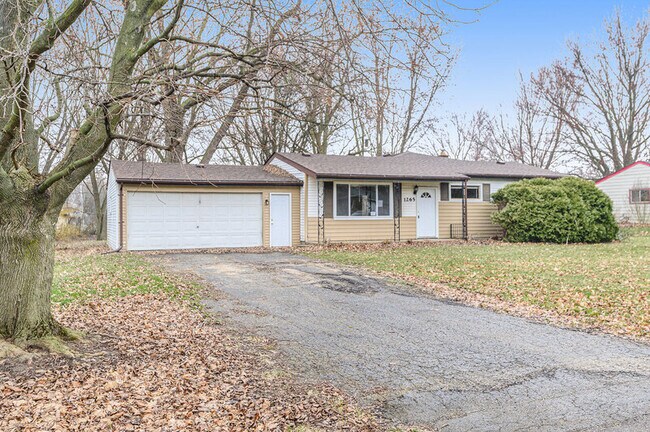 Building Photo - 1265 Westwood Dr