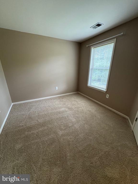 Building Photo - 906 Mews Dr