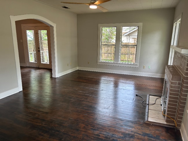 Building Photo - 120 S Montgomery St