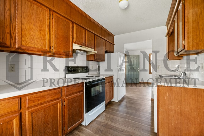 Building Photo - 1763 N Woodrow Ct