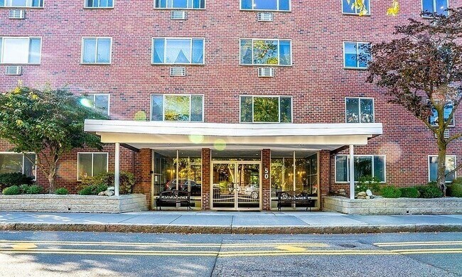 Primary Photo - 50 Green St