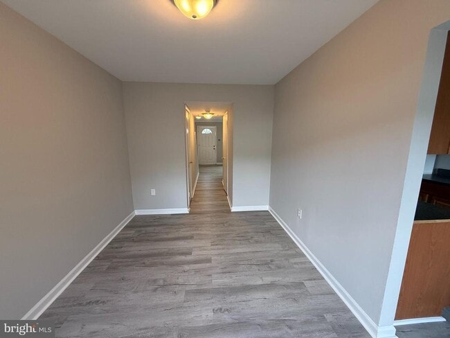 Building Photo - 2870 Beechtree Ln