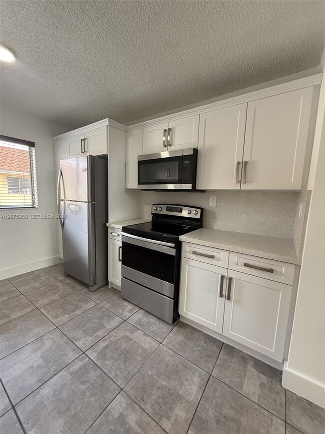 Building Photo - 2775 W 61st Pl