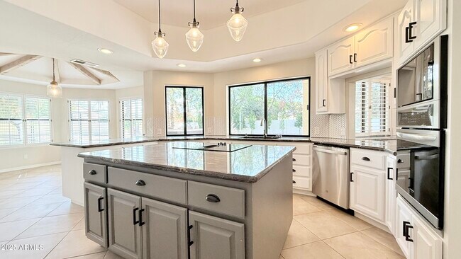 Building Photo - 10188 E Cortez Dr