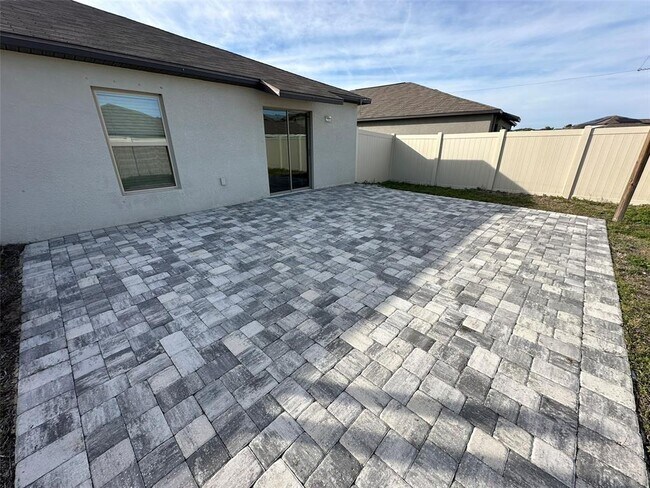 Building Photo - 15438 Wicked Strong St