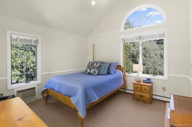 Building Photo - 42 Towd Point Rd