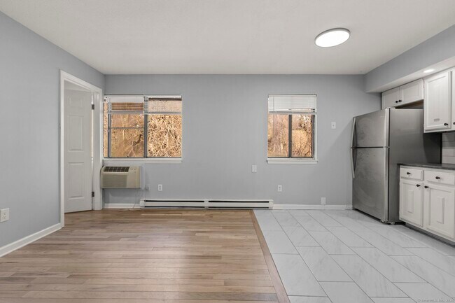 Primary Photo - 543 Woodward Ave