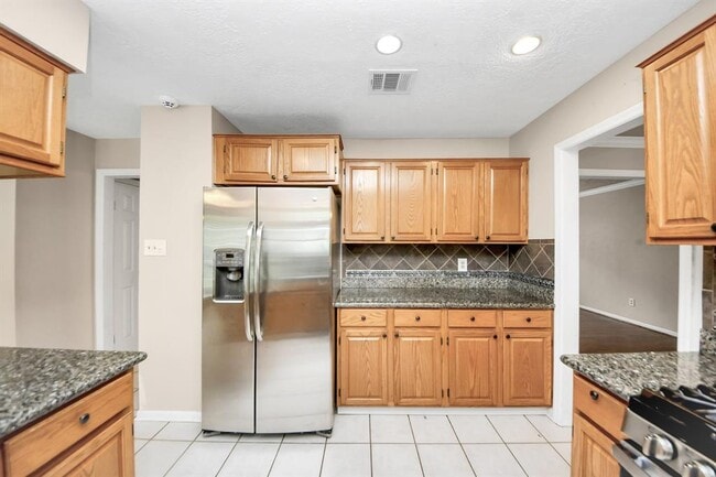 Building Photo - 4907 Echo Falls Dr