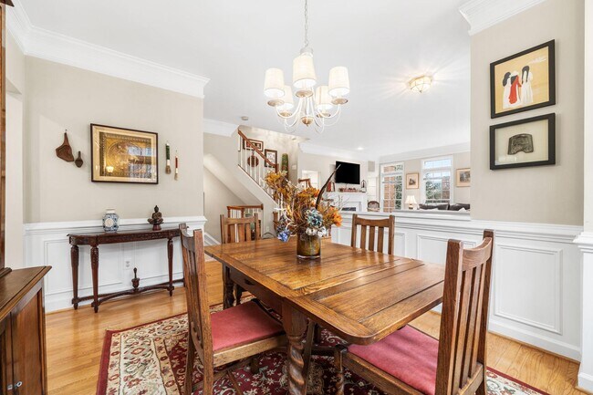 Building Photo - 4620 Knight Pl