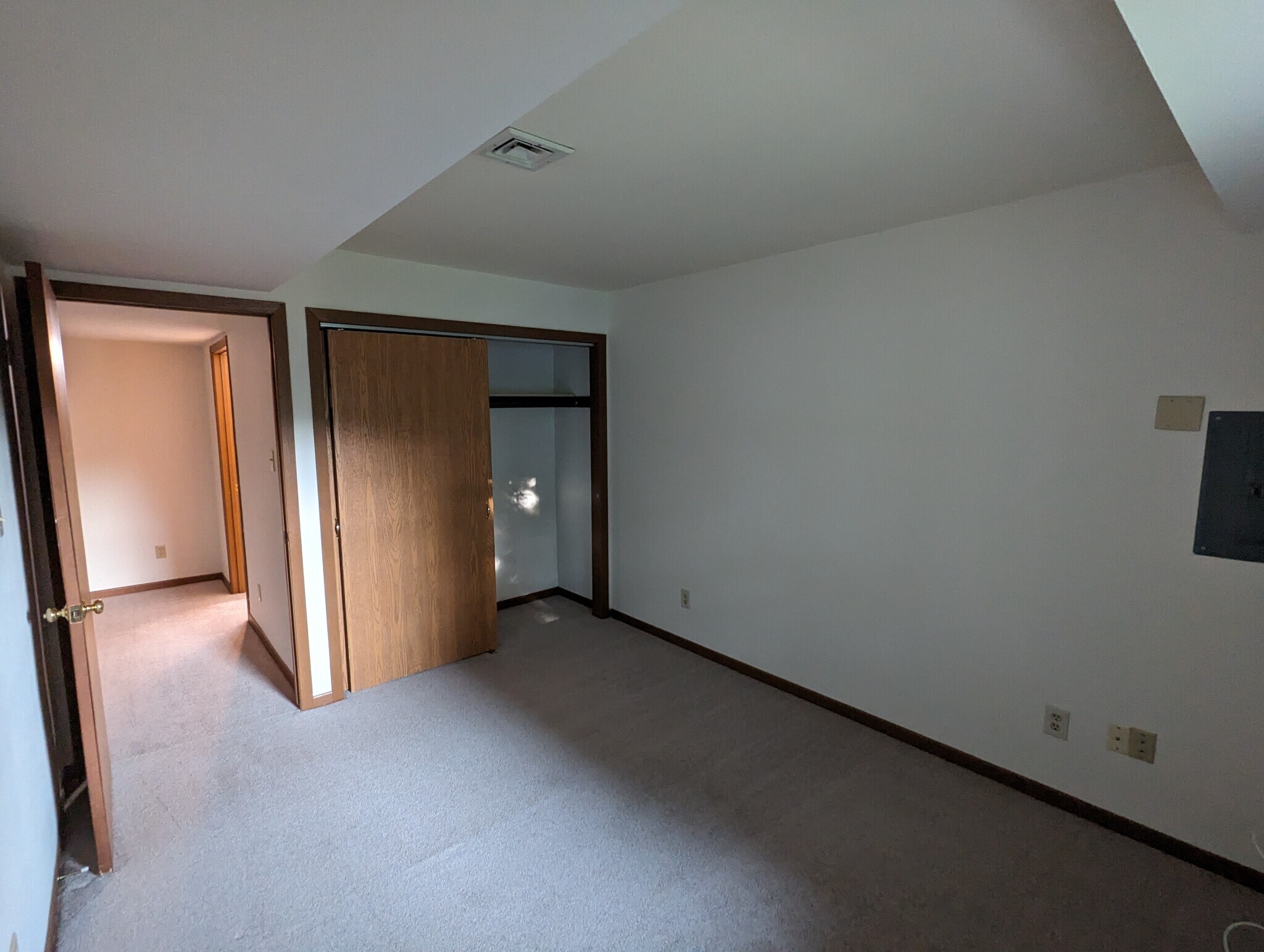 Building Photo - 3349 S 113th St