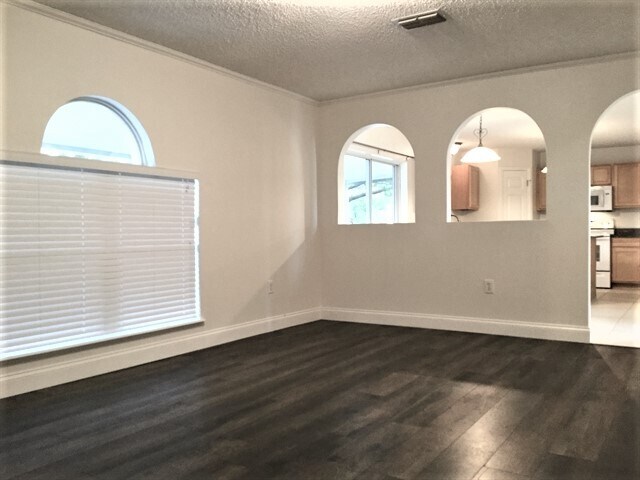 Building Photo - 113 Spanish Bay Dr