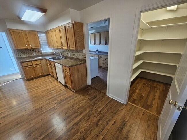 Building Photo - 3bed 2bath Northwest Reno Home, A must see