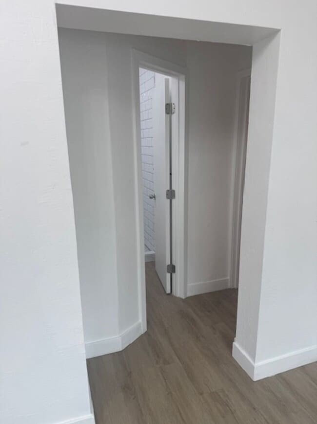 Building Photo - Longview Cottages