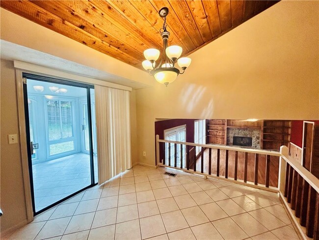 Building Photo - 2100 Old Forge Way