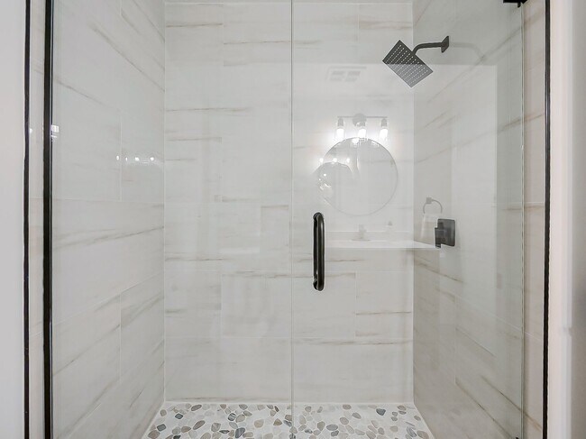 Building Photo - All New Luxury Living In Plymouth