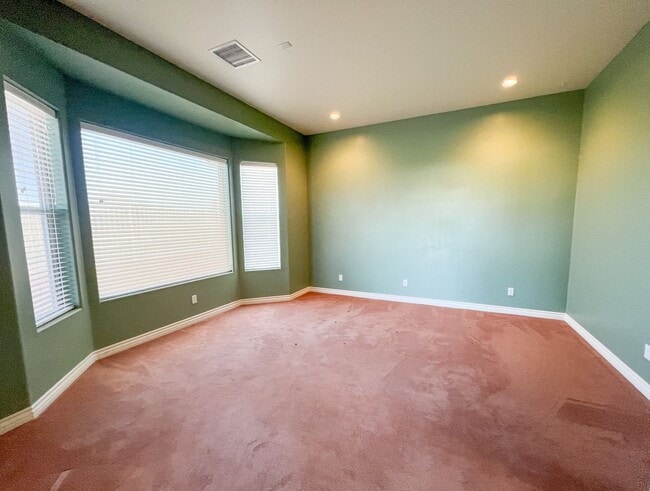 Building Photo - HOUSE - CORNVILLE/COTTONWOOD -GYM/POOL- VE...