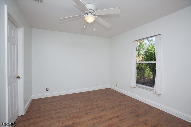 Building Photo - 2507 Embers Pkwy W