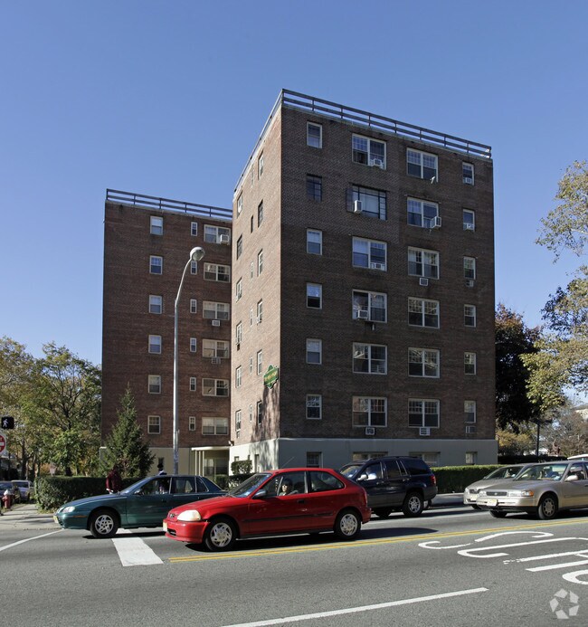Primary Photo - Lincoln View Apartments