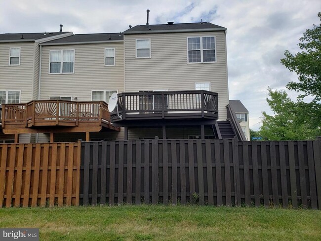 Building Photo - 45515 Cambers Trail Terrace